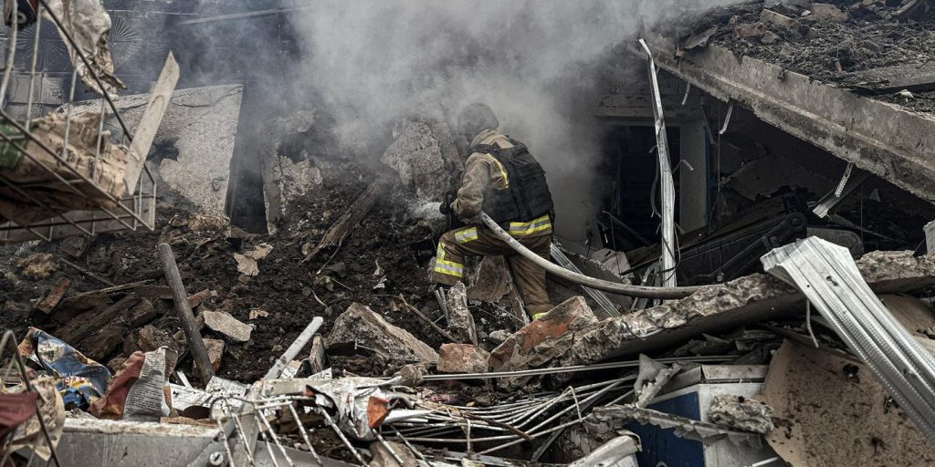 بث مباشر الحرب في أوكرانيا: كييف تنفي الاستيلاء على مدينة سيفيرسك التي يطالب بها الجيش الروسي