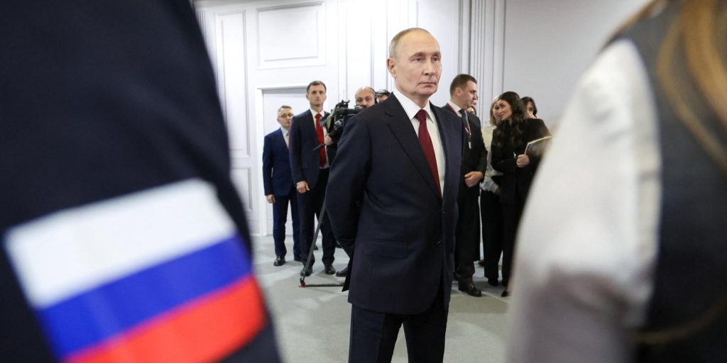 بث مباشر، الحرب في أوكرانيا: يقول فلاديمير بوتين إنه “مستعد للحوار” مع إيمانويل ماكرون، الذي سيقدم المشورة “في الأيام المقبلة” تحت أي شروط يمكن القيام بذلك