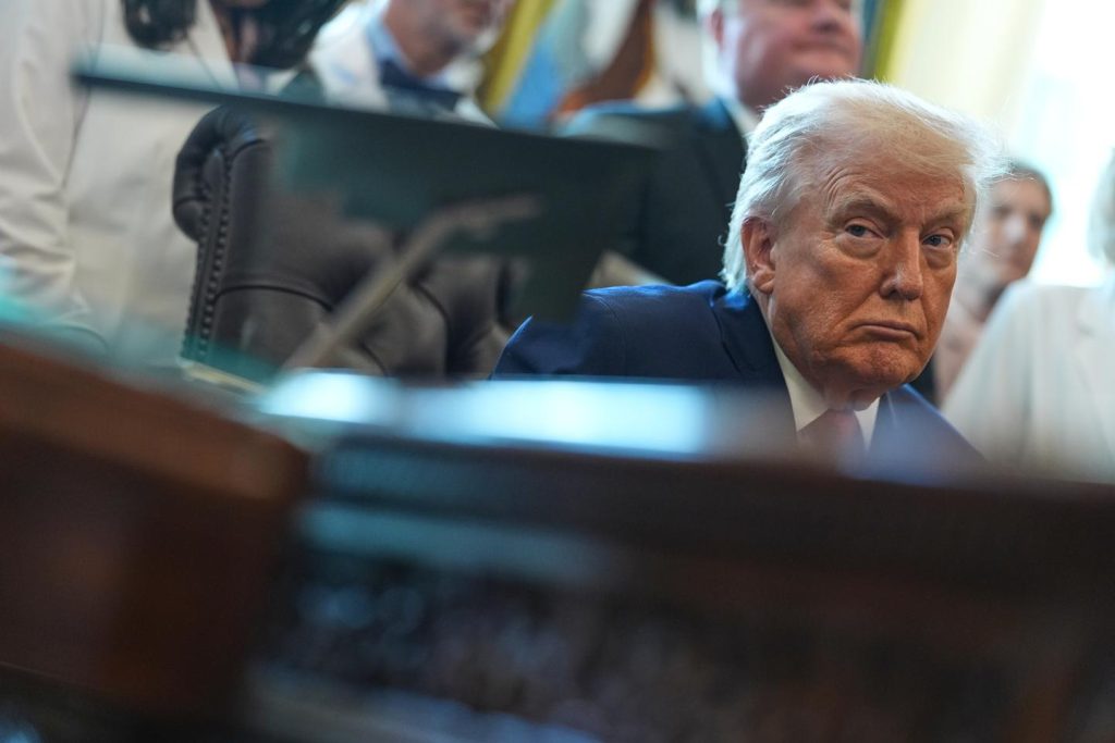 دونالد ترامب “لا يستبعد” الحرب مع فنزويلا