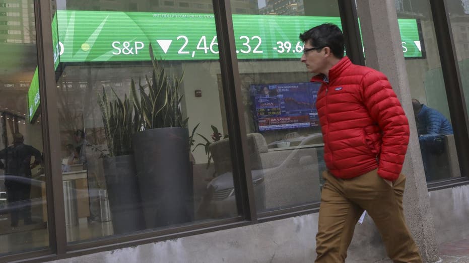 الادخار التقاعدي الاستثمار في سوق الأوراق المالية