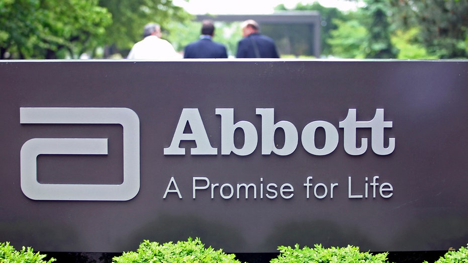 علامة أبوت خارج المكتب