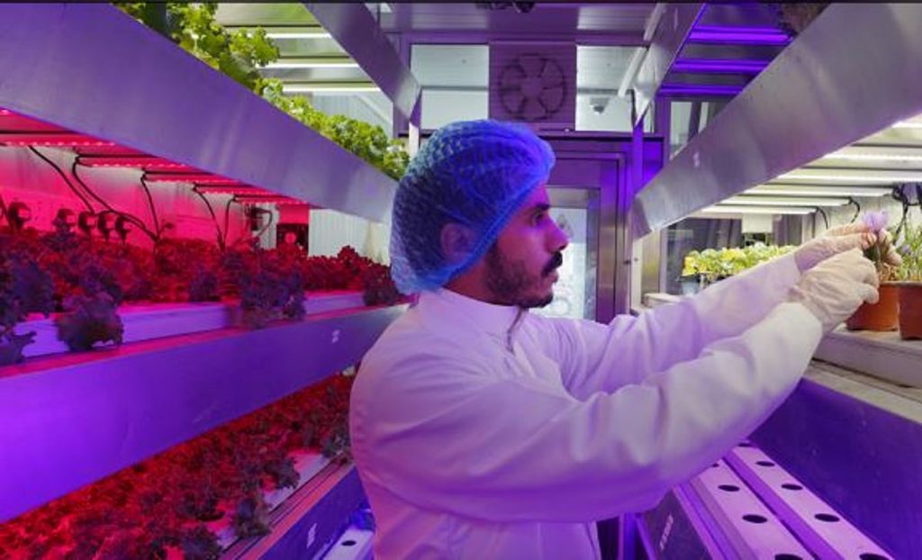 «كاكست» تطلق مركز التميز للأمن الغذائي بالشراكة مع «البيئة» وجامعة فاخينيغن الهولندية