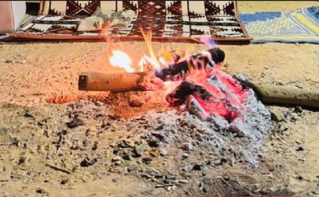 الأمن البيئي يضبط مواطنًا لإشعاله النار في غير الأماكن المخصصة لها بمحمية طويق الطبيعية