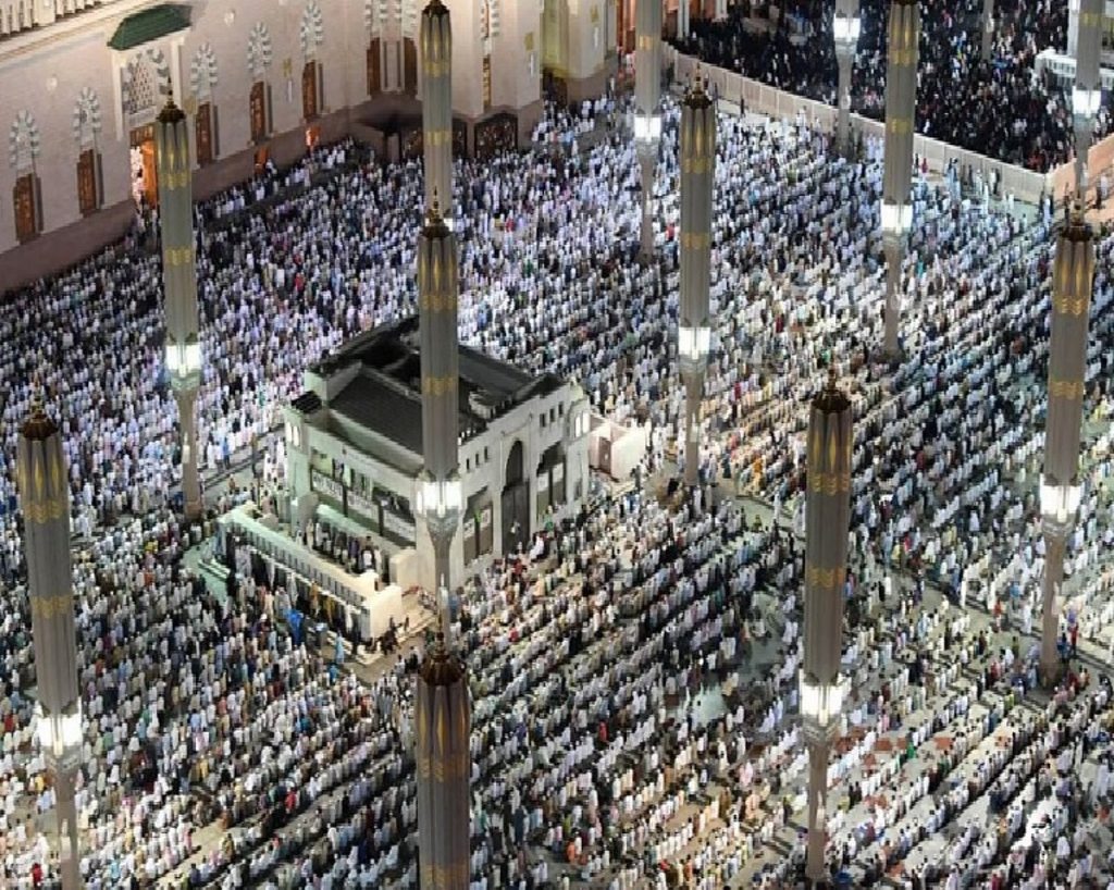 مسؤول بـ«المسجد النبوي»: المستفيد يستطيع الوصول سريعا لما يحتاج إليه من خدماتنا المتنوعة خلال فترة الزيارة