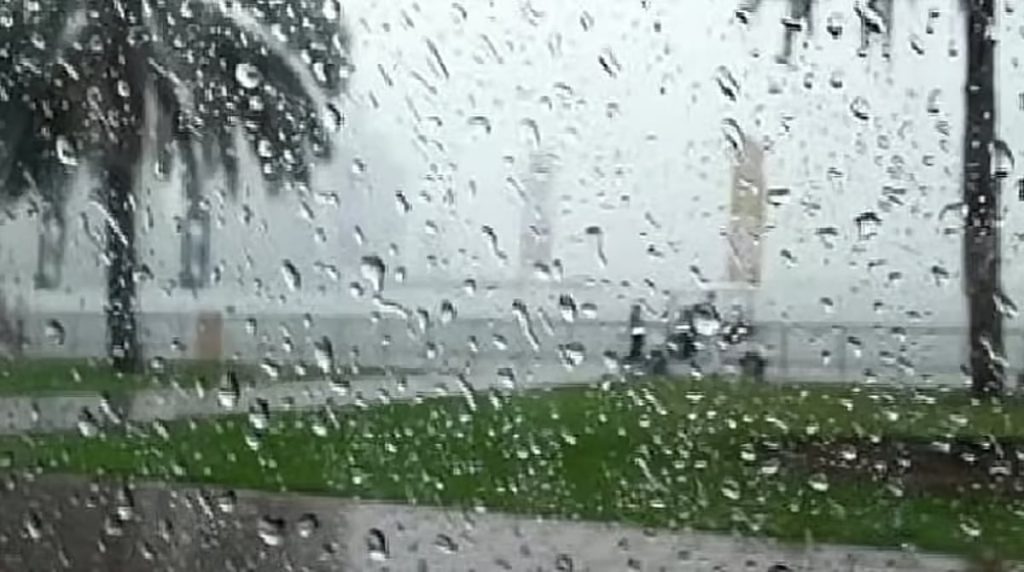 الأرصاد: أمطار ورياح شديدة السرعة على حائل وتبوك