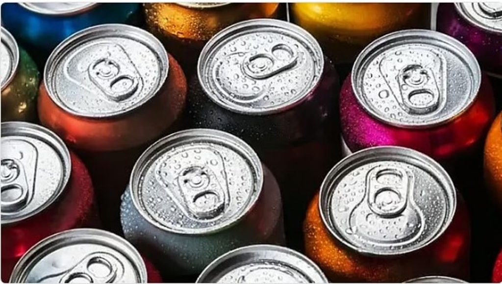 استشاري: 7 أضرار صحية تسببها مشروبات الطاقة