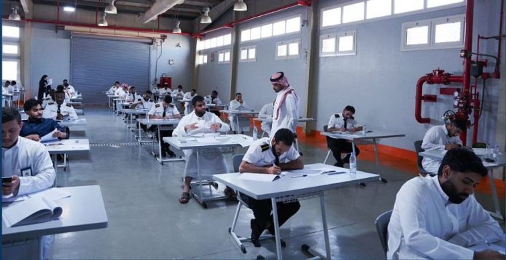 لتمكين الكوادر الوطنية.. «هيئة النقل» تجري اختبارات لـ49 متقدمًا من طلاب الأكاديمية الوطنية البحرية