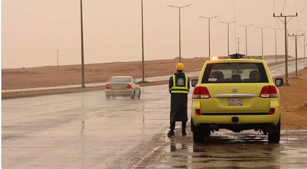 ابتداءً من غدٍ.. «الدفاع المدني» يحذر من أمطار رعدية على مناطق المملكة