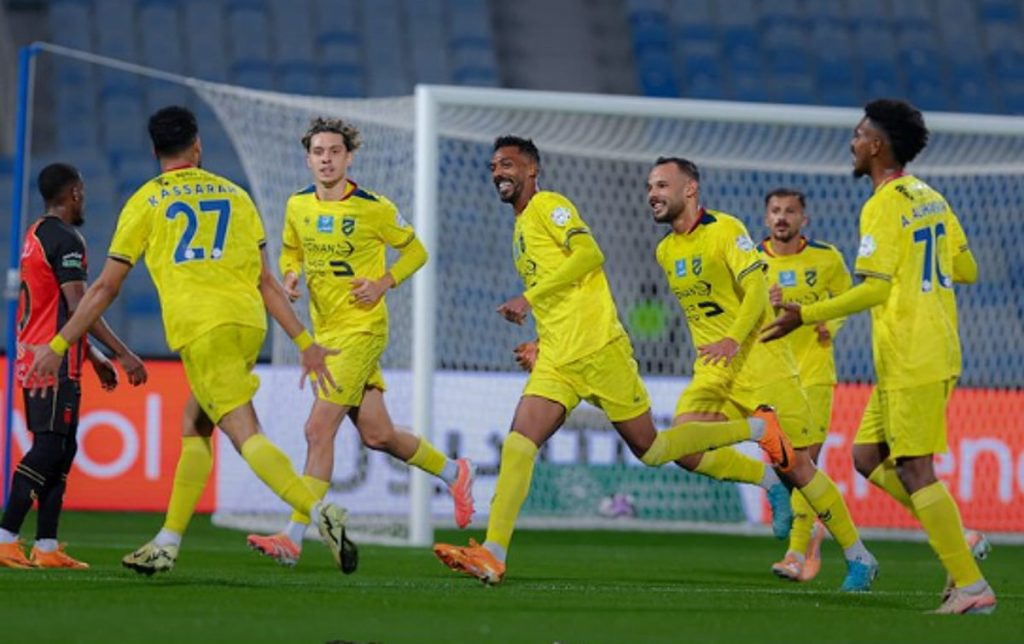 الحزم يفوز على الرياض في "دوري روشن"