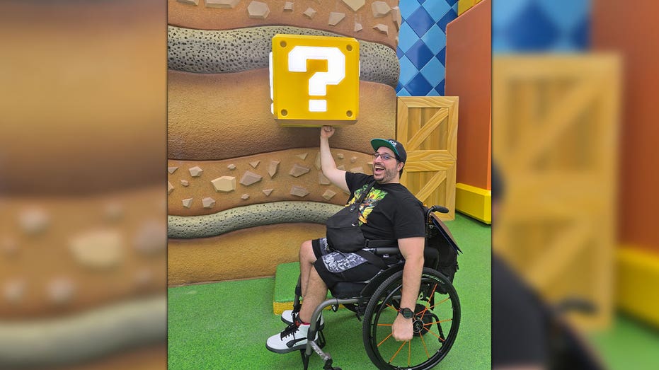 كيفن رودريجيز زافالا في المنتزه الترفيهي