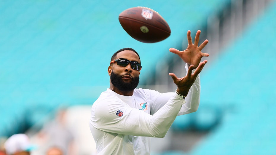 أوديل بيكهام جونيور يلعب لفريق دولفينز