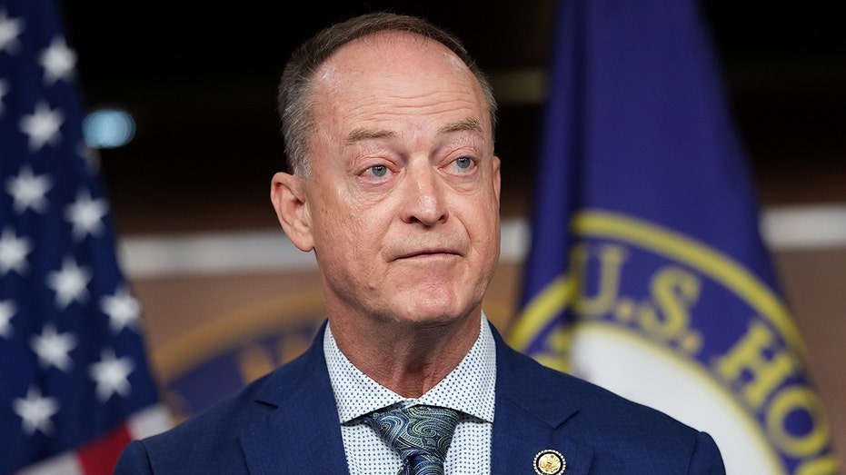 المشرعون يحضرون اجتماع مؤتمر الحزب الجمهوري بمجلس النواب في الكابيتول هيل