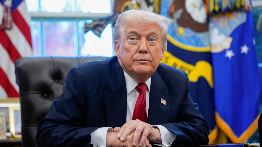 يريد ترامب “منع المستثمرين المؤسسيين الكبار من شراء المزيد من منازل الأسرة الواحدة”