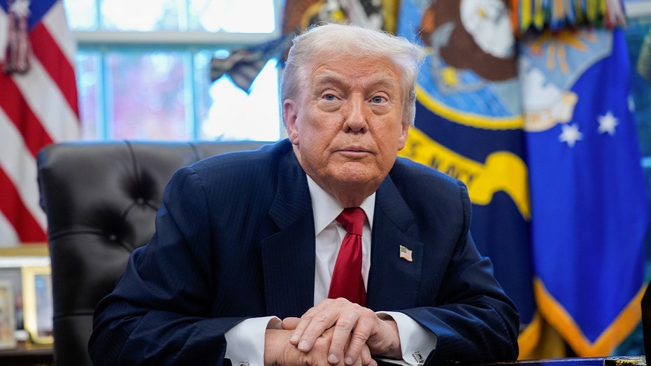 ترامب في المكتب البيضاوي