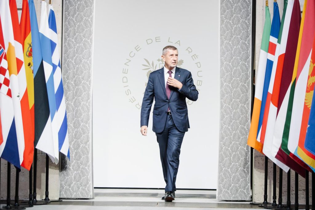 ستواصل التشيك أخيرًا تسليم الذخيرة إلى أوكرانيا