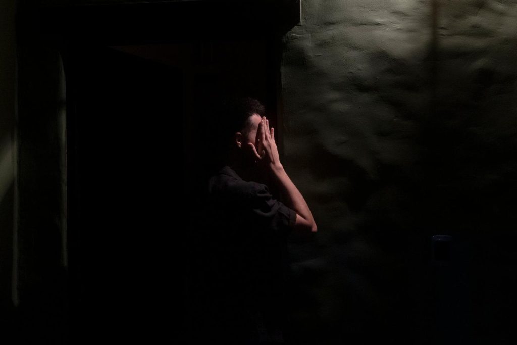 “كنت خائفة، ثم بكيت من الفرح. والآن أشعر بالخوف مرة أخرى.”