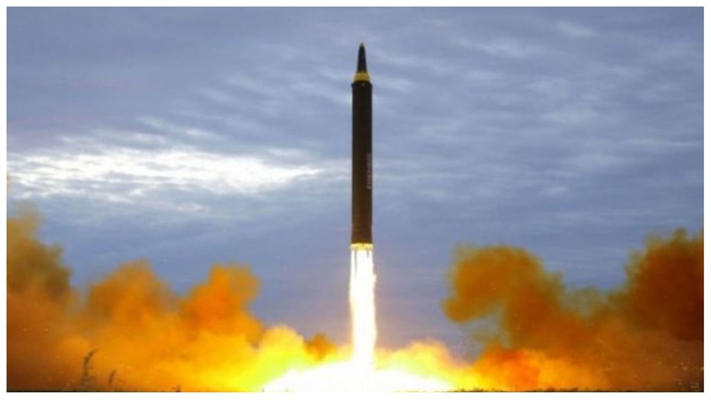 كوريا الشمالية تختبر صواريخ فرط صوتية