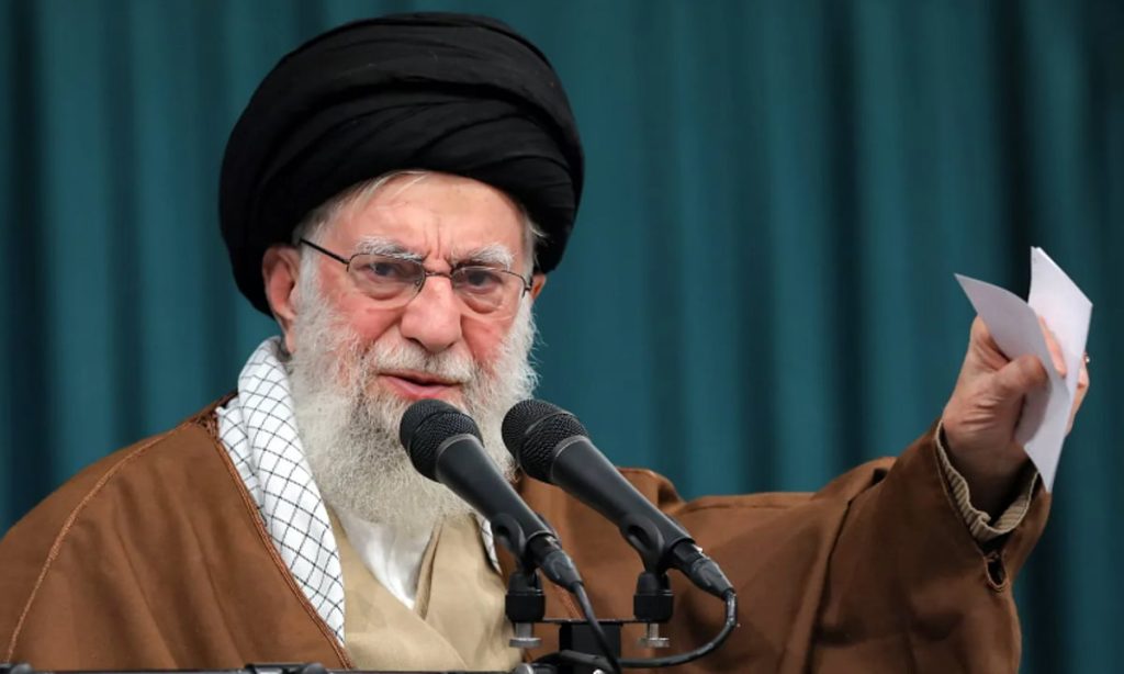 إيران تحذر ترامب: أي هجوم علينا سيؤدي إلى قصف إسرائيل