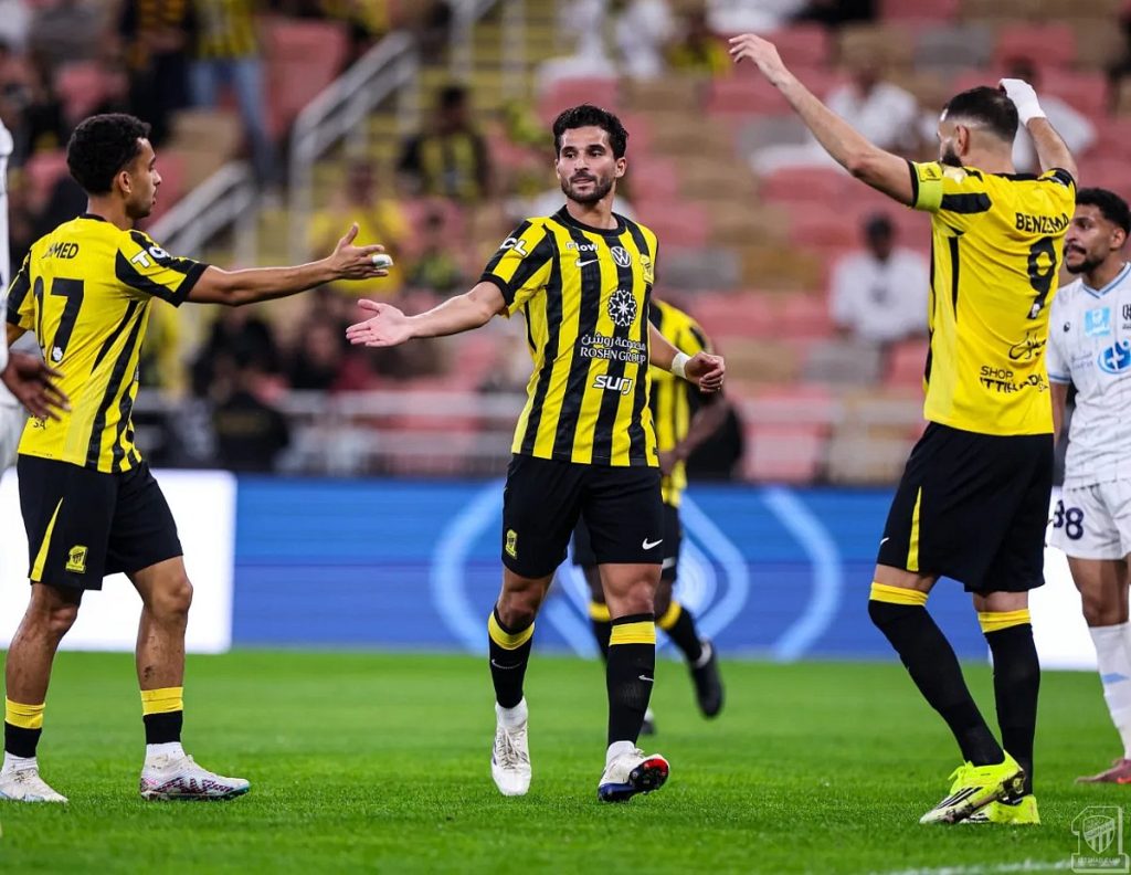 الاتحاد يتخطى الأخدود ويرتقي للمركز السادس في دوري روشن