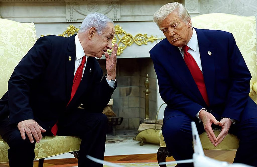 خبير شؤون دولية: تضارب أهداف أمريكا وإسرائيل سبب تأخر ضرب إيران