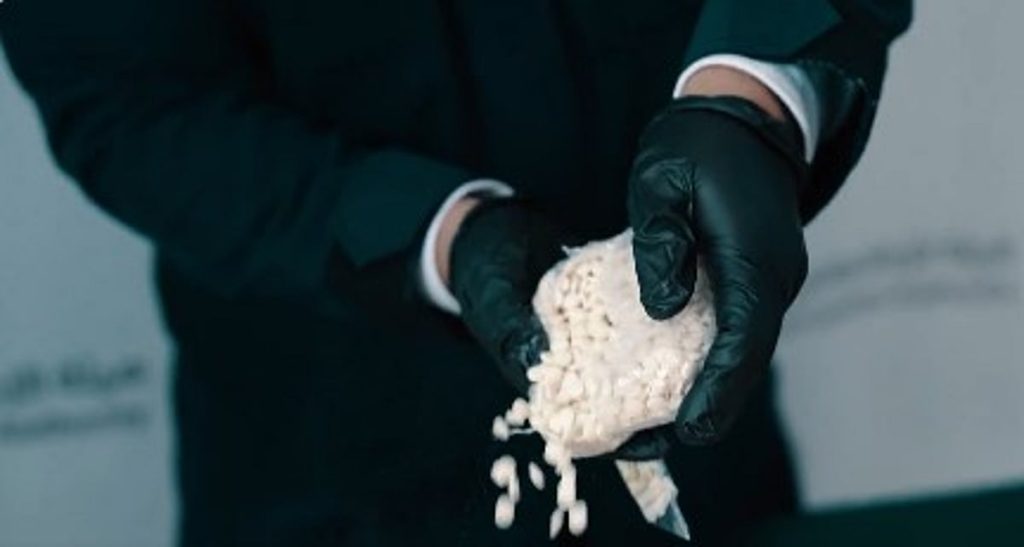 “زاتكا” تُحبط تهريب أكثر من 269 ألف حبة من الإمفيتامين المخدر في منفذ الحديثة