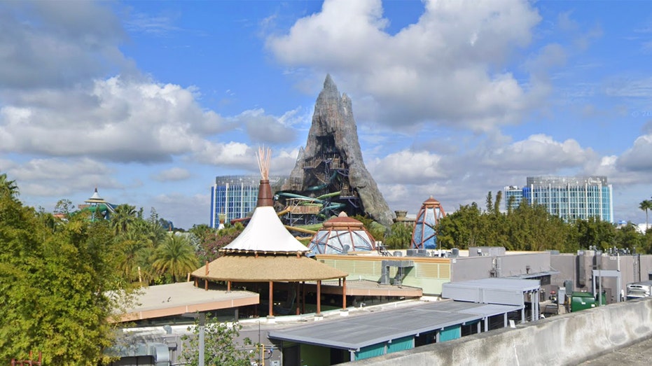 خليج-البركان-العالمي-