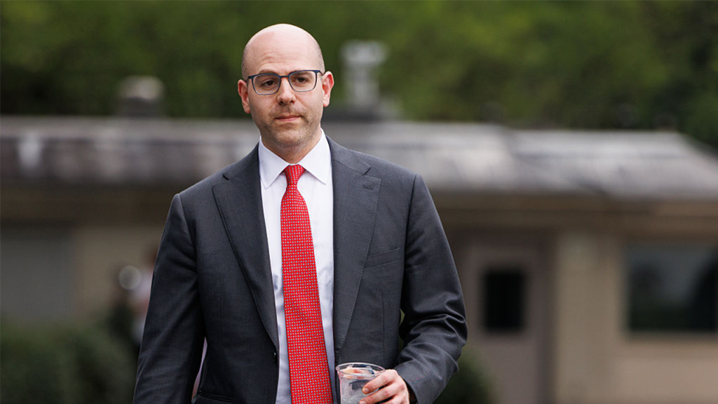 ويواصل ميران من بنك الاحتياطي الفيدرالي دعوته لتخفيضات كبيرة في أسعار الفائدة هذا العام