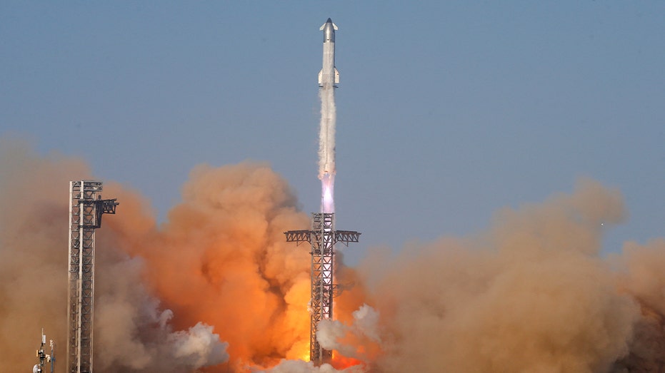 تطلق SpaceX مركبة Starship في 27 مايو 2025