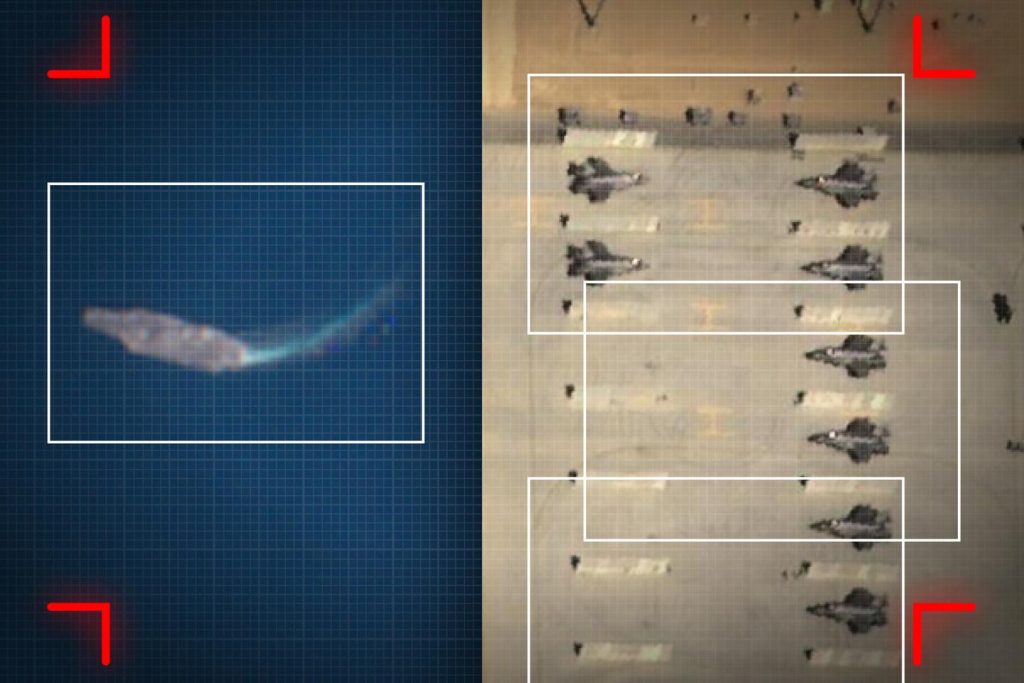 وتقوم الولايات المتحدة بحشد الطائرات والسفن استعدادًا لهجوم محتمل