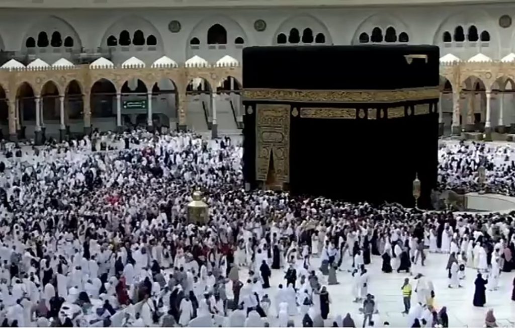 شؤون الحرمين: دليل المصلي يثري تجربة ضيوف الرحمن