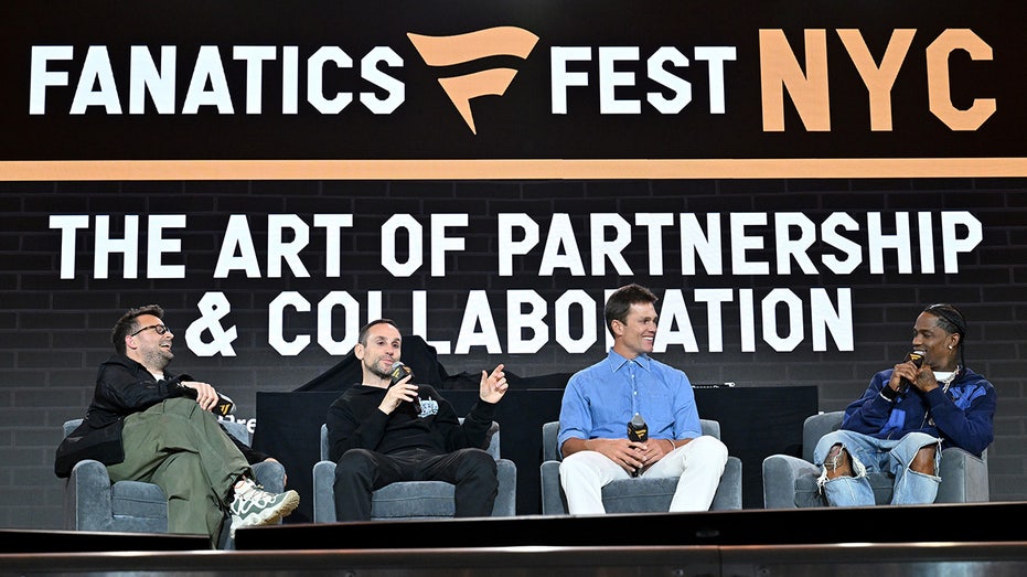 مهرجان المتعصبين