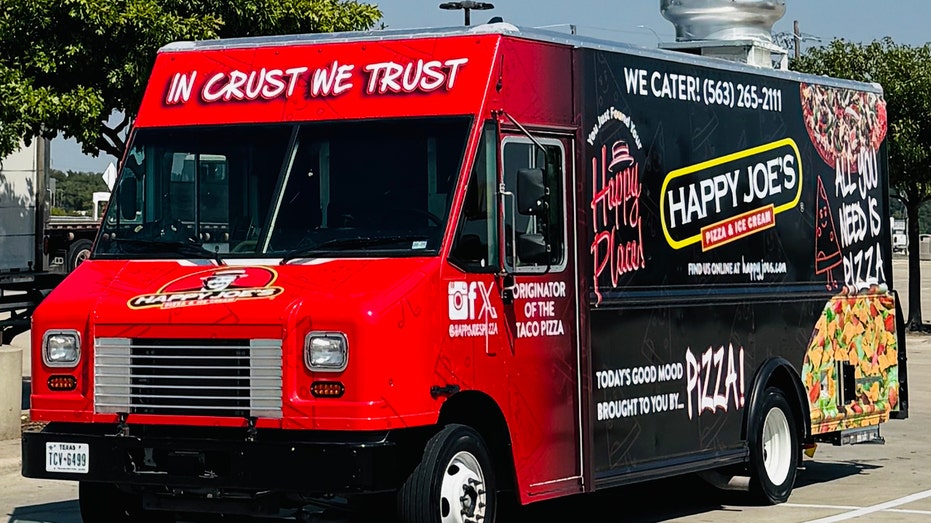 شاحنة طعام بيتزا هابي جو