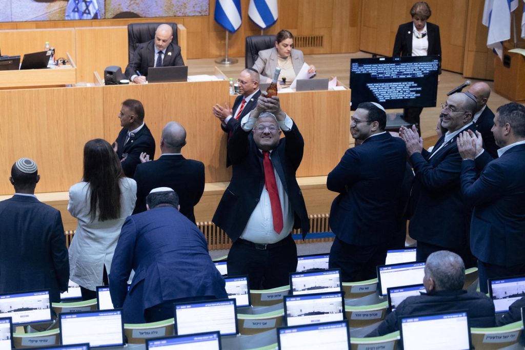 السلطة الفلسطينية تتهم إسرائيل بالسعي إلى “إضفاء الشرعية على عمليات الإعدام خارج نطاق القضاء”