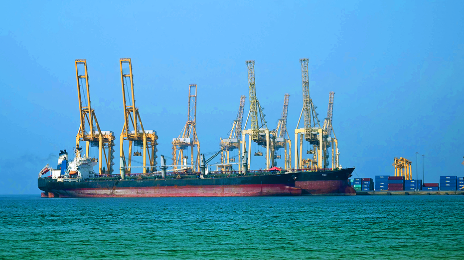 ناقلة نفط في مضيق هرمز