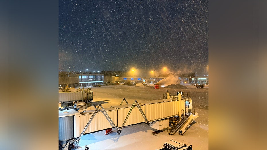 مطار مينيابوليس 