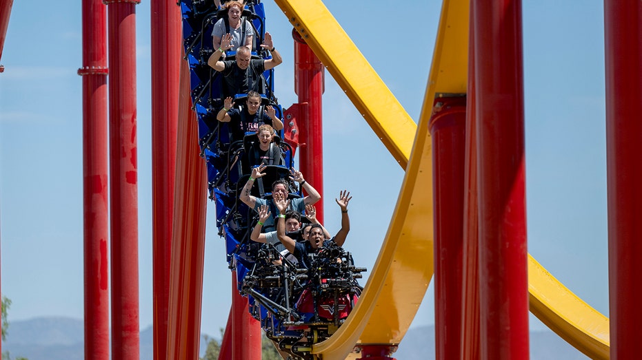 السفينة الدوارة في Six Flags في كاليفورنيا
