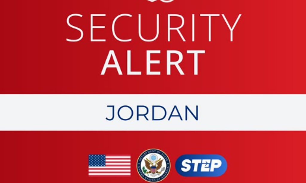 السفارة الأمريكية بالأردن تعلن مغادرة موظفيها مؤقتًا بسبب تهديد أمني