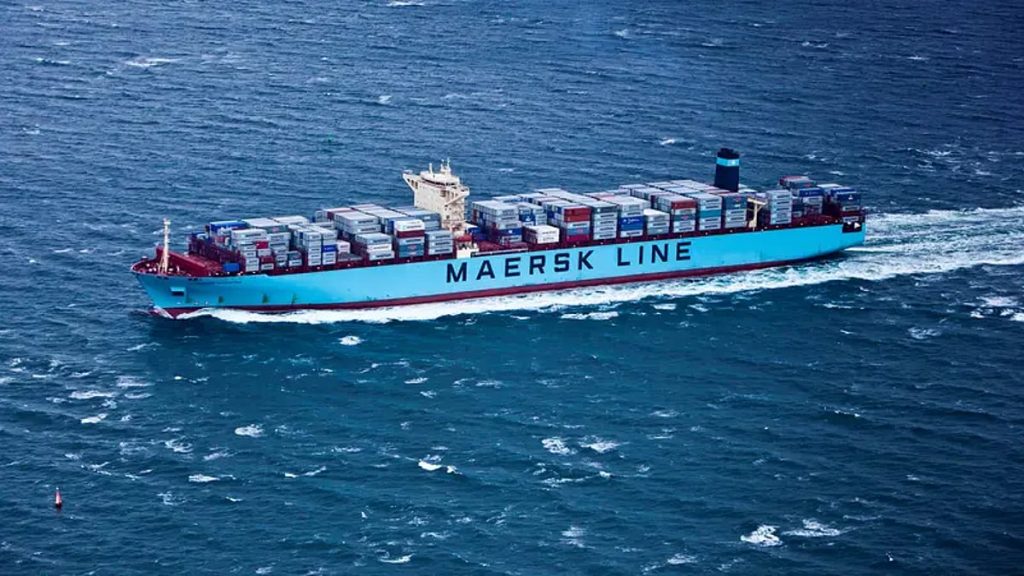 شركة ميرسك تعلن عن تعليق مؤقت لمعظم حجوزات الشحن لدول خليجية