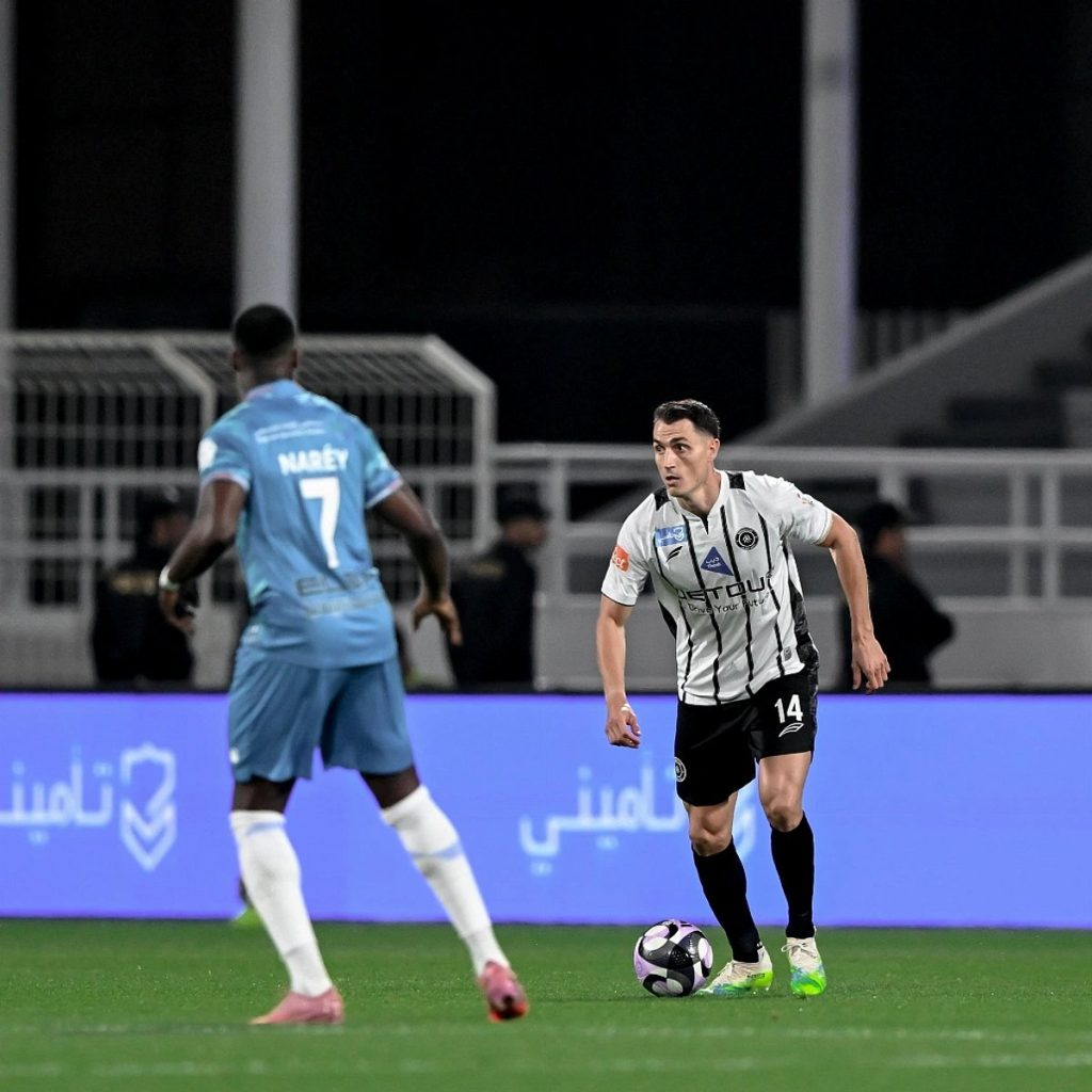 الشباب يتخطى الأخدود بثانية دون رد في دوري روشن»