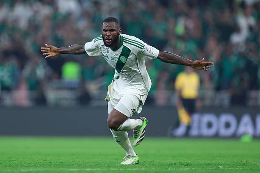 خاص لـ «عاجل».. مدير يوفنتوس يفجرها: بدأنا التحرك رسمياً لضم كيسي