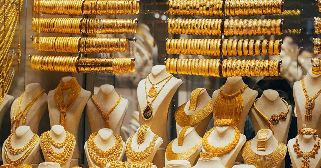 سعر الذهب في السعودية اليوم الثلاثاء 12-10-1447 بعد ارتفاعه عالميا