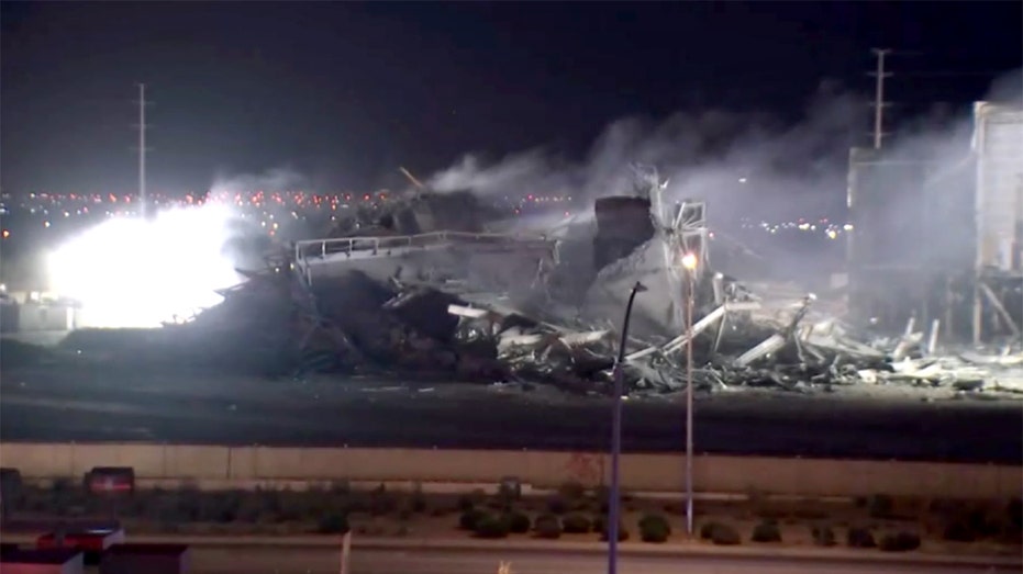 هدم فندق وكازينو إيستسايد كانيري