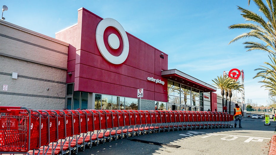 عربات التسوق المستهدفة