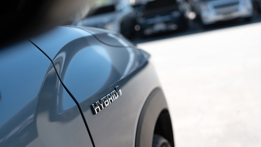 تويوتا تستدعي 73 ألف سيارة هجينة بسبب مشكلة صوتية تحذيرية للمشاة