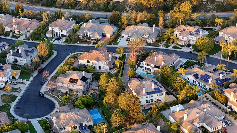 منازل في كاليفورنيا