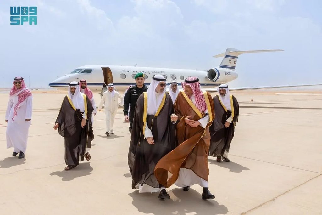 وزير خارجية الكويت يصل الرياض في زيارة رسمية للمملكة