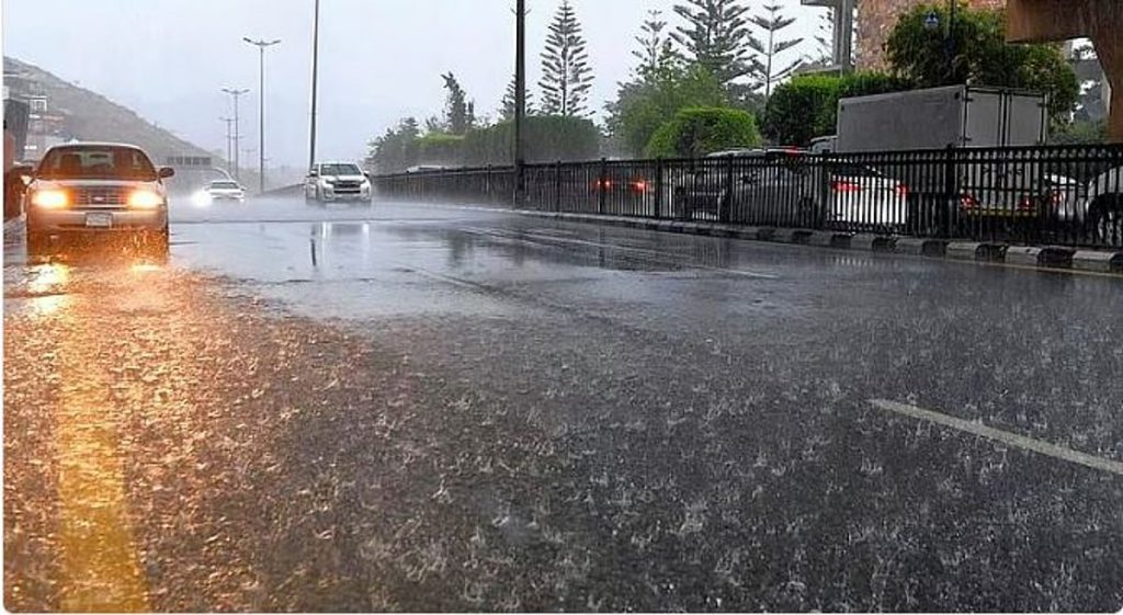 طقس المملكة الأربعاء.. تكون السحب الرعدية الممطرة ونشاط في الرياح على عدة مناطق