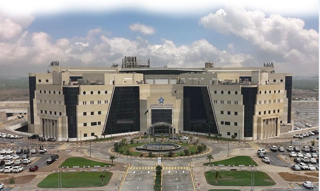 فريق طبي متخصص بمستشفى جازان التخصصي يتمكن من إنقاذ حالة حرجة وإجراء عملية جراحية نوعية