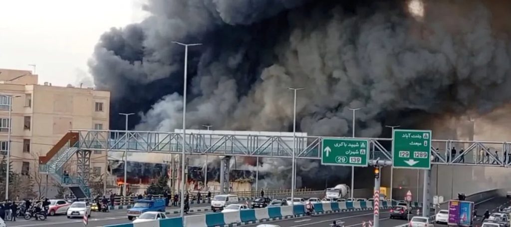 باحث: الأراضي الإيرانية وأجواؤها مسرح للهجمات