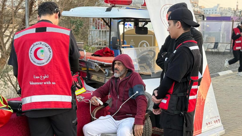 هيئة الهلال الأحمر السعودي بالباحة تُفعّل مبادرة “بالصحة والعلم نرتقي” بمشاركة واسعة لتعزيز الوعي المجتمعي